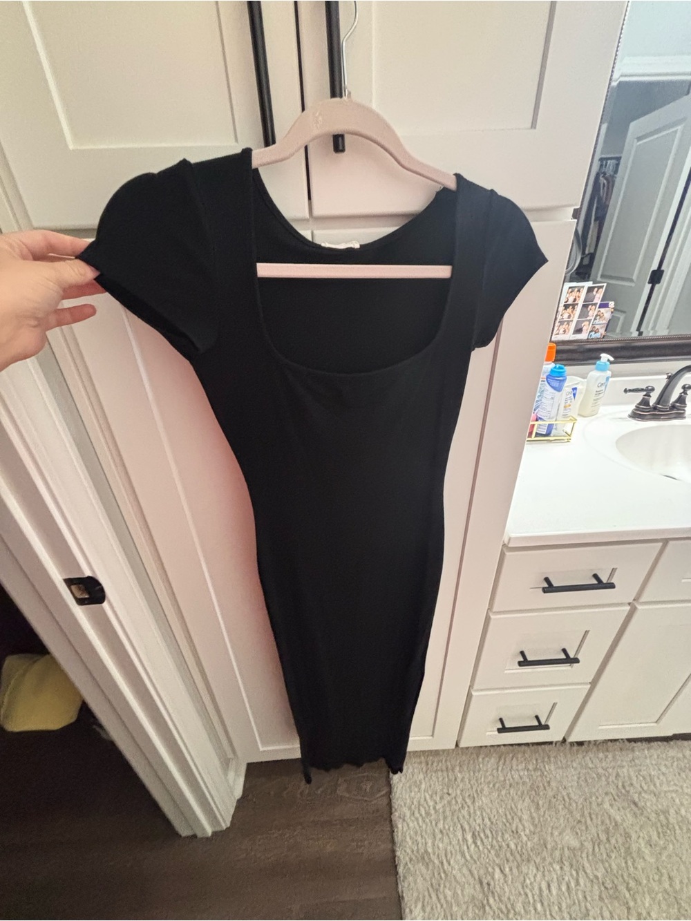 Syma Black Scoop Neck Maxi Dress